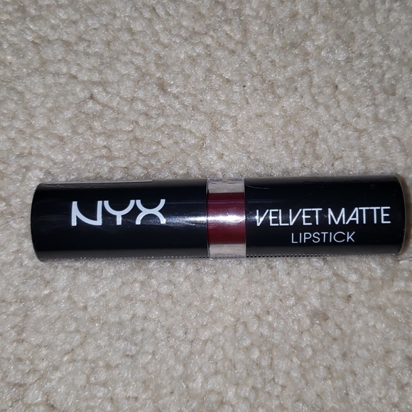 NYX Other - Nyx velvet Matte Lipstick